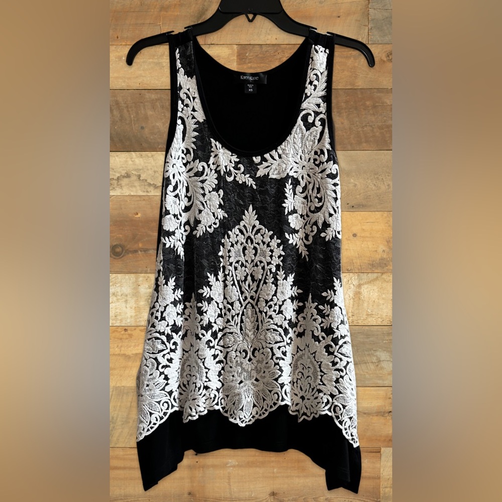 Karen Kane Lacy Floral Sleeveless Blouse | Women's Size XS